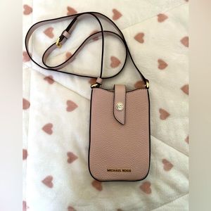 Michael Kors Pebble Leather Pale Pink Phone Crossbody Bag